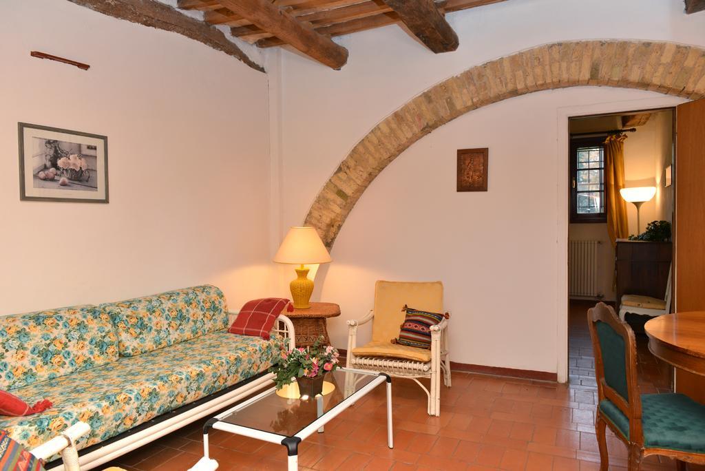 Agriturismo Tenuta Vallelunga Guasticce Exterior photo