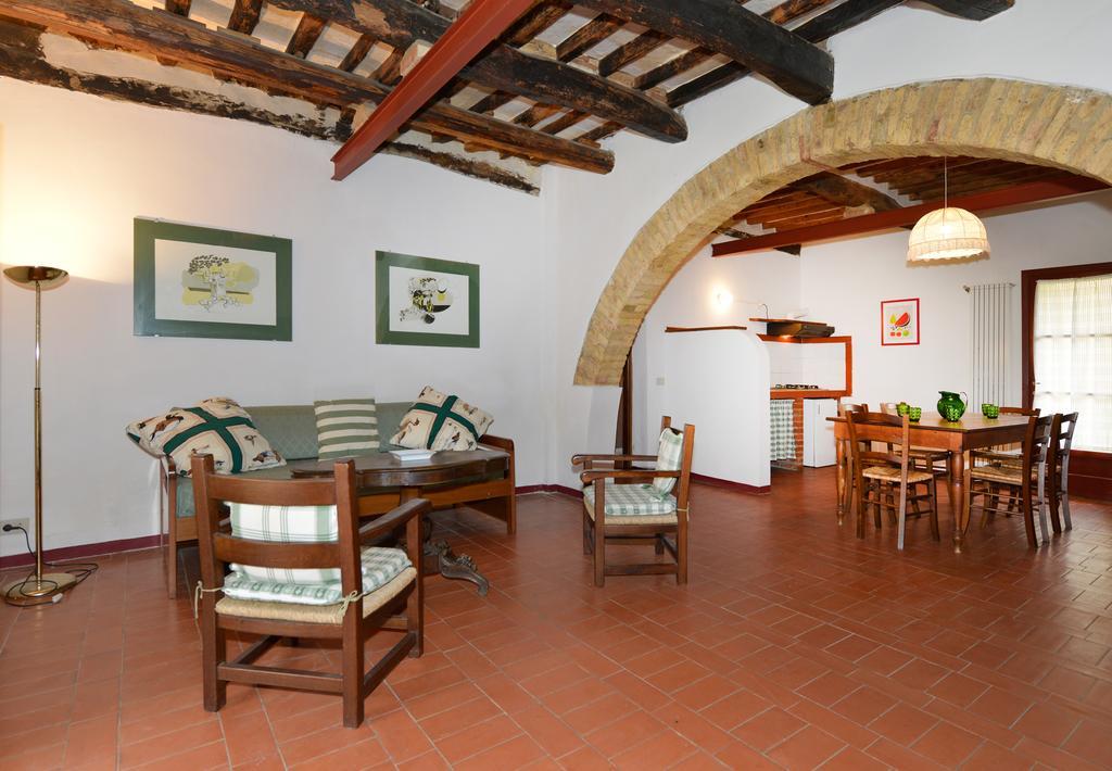 Agriturismo Tenuta Vallelunga Guasticce Exterior photo