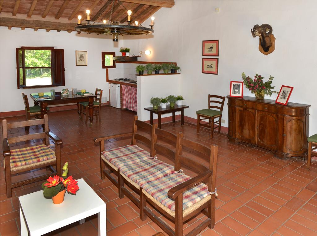 Agriturismo Tenuta Vallelunga Guasticce Exterior photo